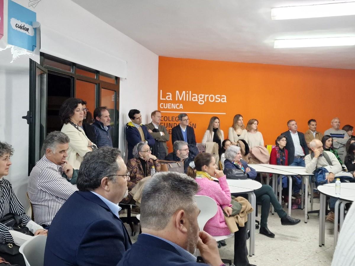 Vaca cisne creciendo La Milagrosa de Cuenca, el primero de los Colegios Fundación Edelvives,  inaugura su aula RTCi | EDELVIVES